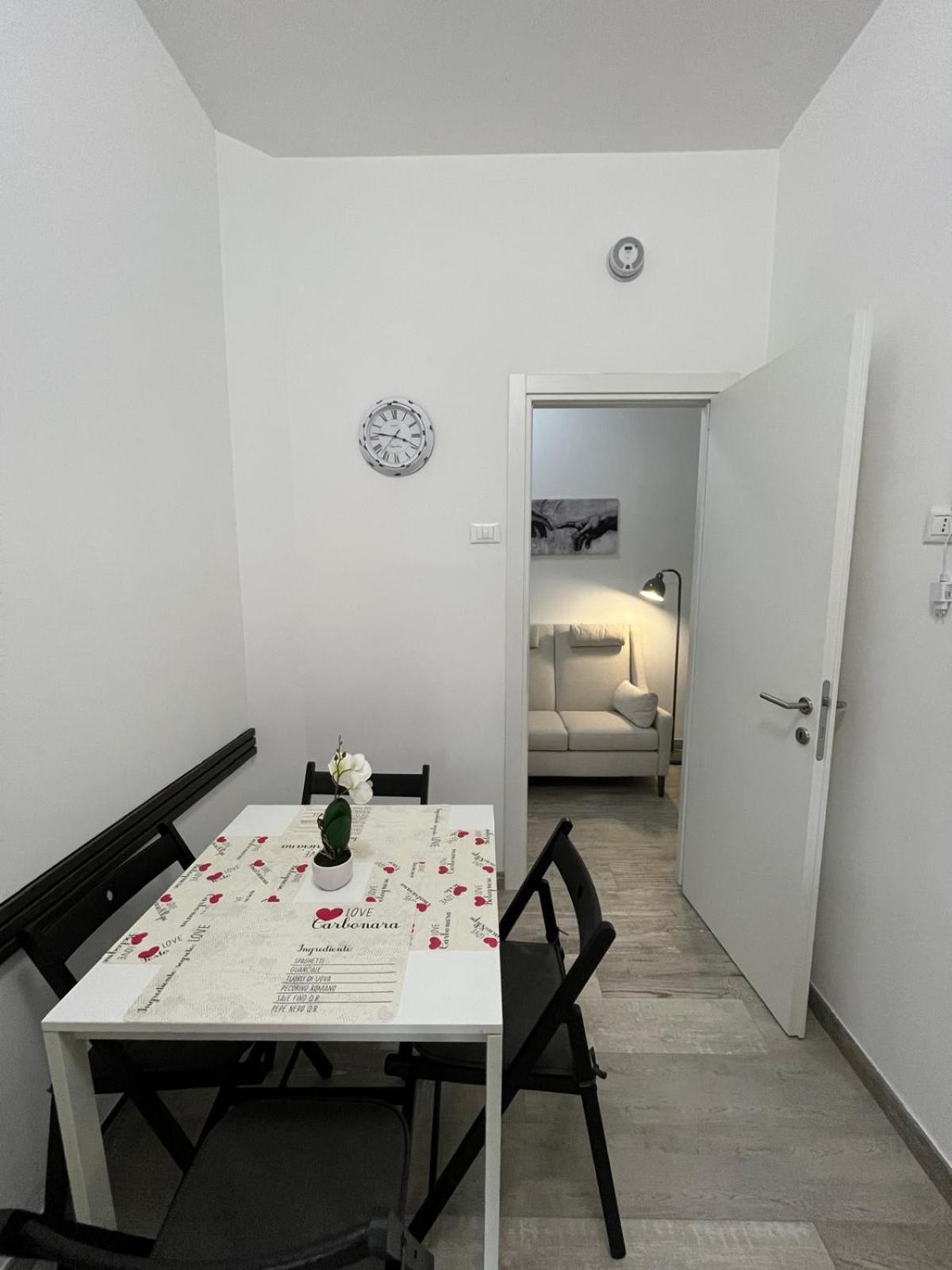 Renma Caffarella House Rom